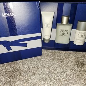 Giorgio Armani Acqua di Gio Cologne Gift Set